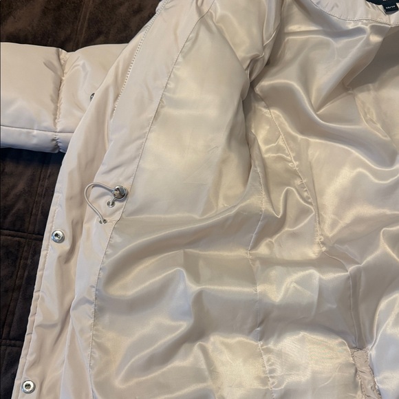 Kenneth Cole Cream Hooded Puffer Jacket - Picture 6 of 8